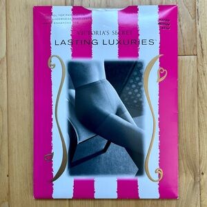 Victoria’s Secret Lasting Luxuries Pantyhose